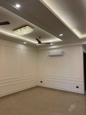 Furnished Amenities in 3 BHK Apartment at M3M Heights, Sector 65 – for Rent