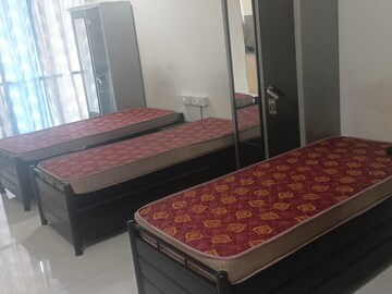 Bedroom in 2 BHK Apartment at Godshalwar Sky Lark, Vile Parle West – for Rent