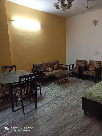 Living Room in 1 BHK Builder Floor at Sector 28 – for Rent