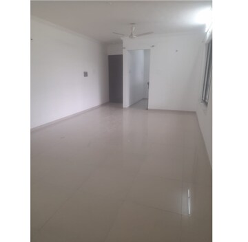 Room in 2 BHK Apartment at Vrundavan CHS Bibwewadi, Bibwewadi – for Rent