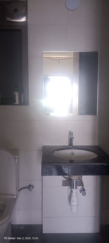 Bathroom in 2 BHK Apartment at Kalpataru Paramount, Kapur Bawdi – for Rent