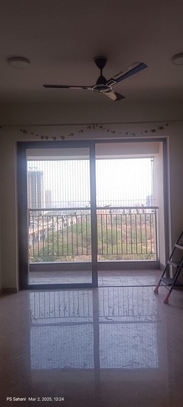 Building Lobby in 2 BHK Apartment at Kalpataru Paramount, Kapur Bawdi – for Rent