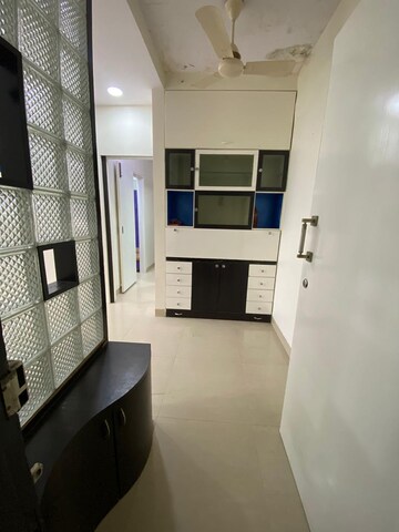Master Bedroom in 2 BHK Apartment at Vile Parle West – for Rent