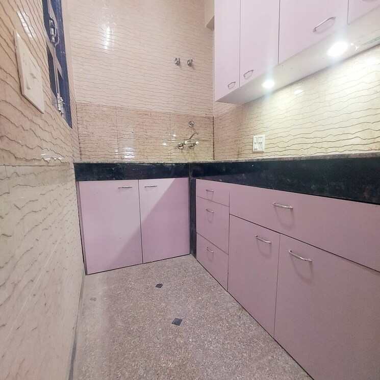 Kitchen, shree-vardhman-victoria 2 Bedroom 1350 Sq.Ft. Apartment In Sector 70 Gurgaon 8286597