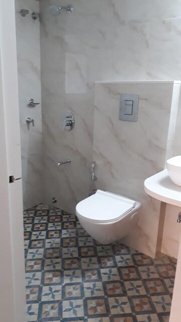 2 BHK Apartment For Rent in Vile Parle West