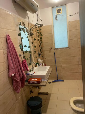 Master Bedroom in 3 BHK Builder Floor at Chandra Apartments, Sector 55 – for Rent