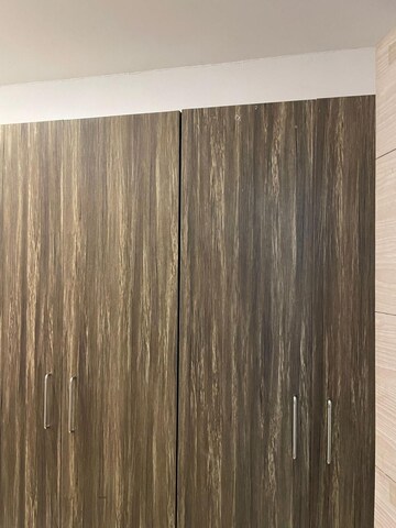 Furnished Amenities in 3 BHK Builder Floor at Chandra Apartments, Sector 55 – for Rent