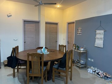 Master Bedroom in 3 BHK Builder Floor at Chandra Apartments, Sector 55 – for Rent