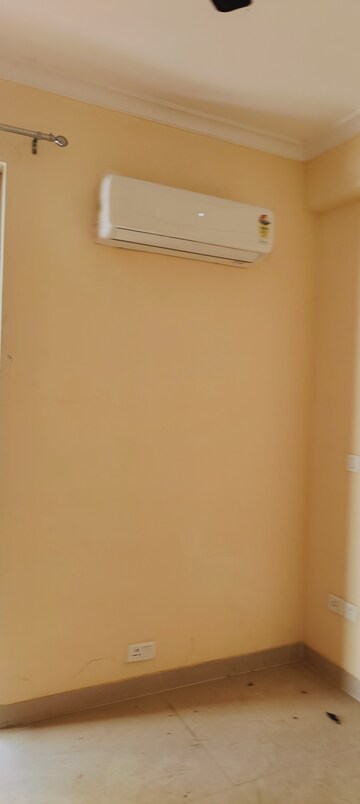 Furnished Amenities in 3 BHK Builder Floor at Ansal Esencia - Sovereign Floors, Sector 67 – for Rent