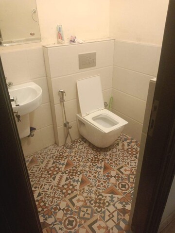 Bathroom in 5 BHK Apartment at Vasant Kunj – for Rent