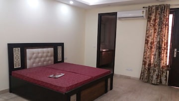 3 BHK Builder Floor For Rent in Shivalik Colony Delhi  8286655