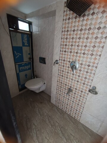 Master Bedroom in 2 BHK Apartment at Kishkant CHS, Kandivali West – for Rent
