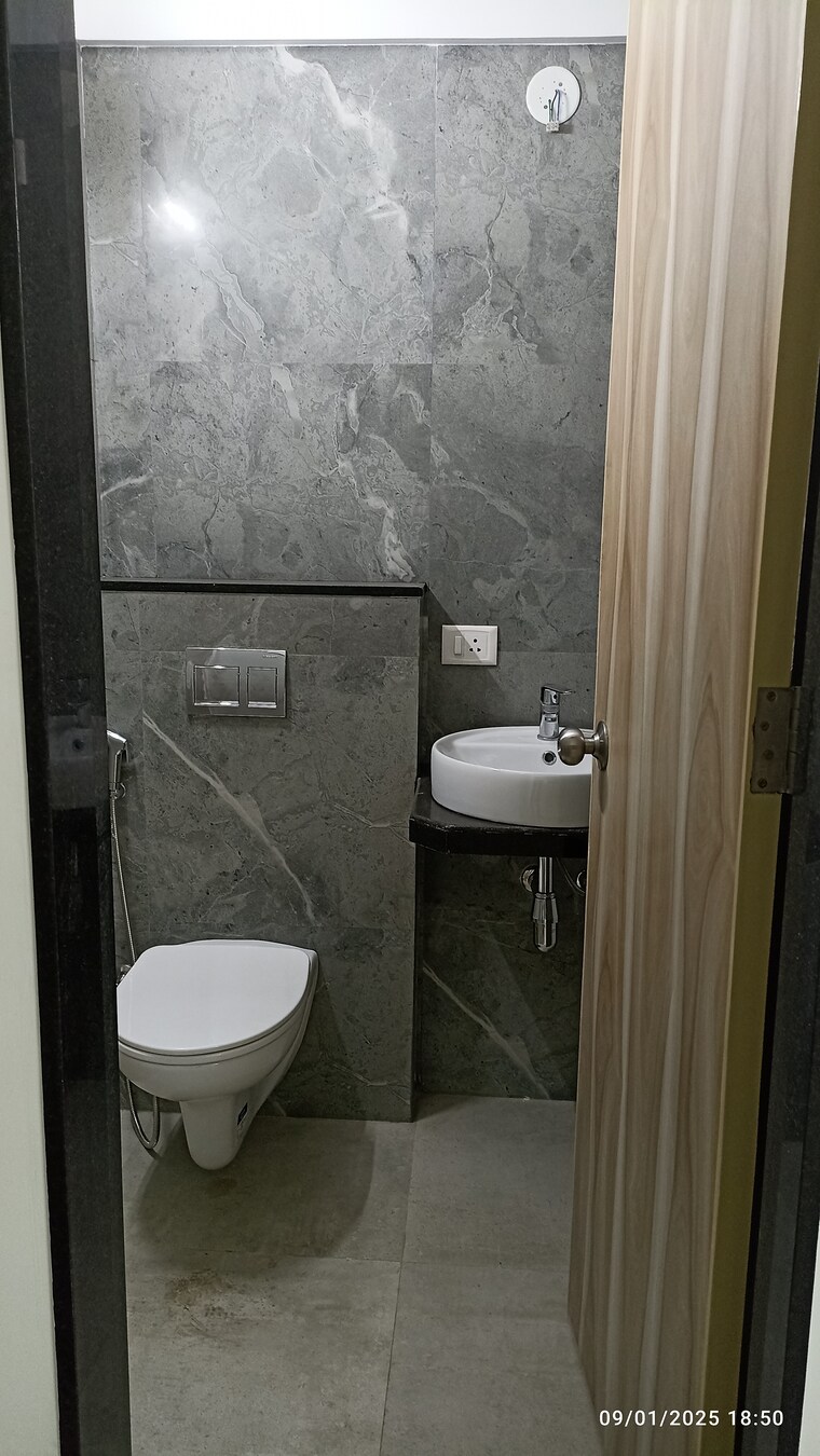Bathroom, micl-monteverde 2 Bedroom 975 Sq.Ft. Apartment In Dahisar East Mumbai 8286750