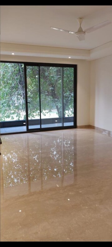 Room in 6+ BHK Builder Floor at Anand Niketan – for Rent