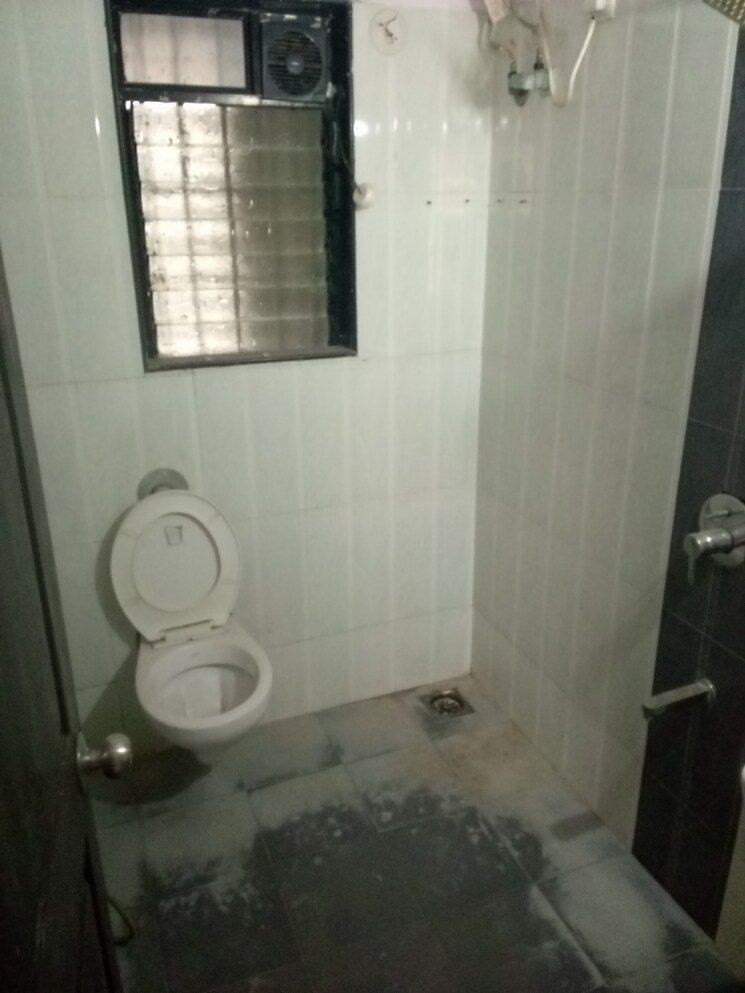 Bathroom, riddhi-siddhi-heights-goregaon-west 1 Bedroom 660 Sq.Ft. Apartment In Goregaon West Mumbai 8286780