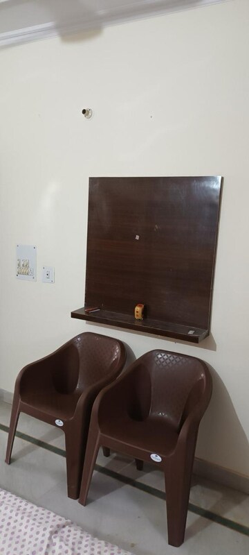 Furnished Amenities in 1 BHK Builder Floor at Sector 40 – for Rent