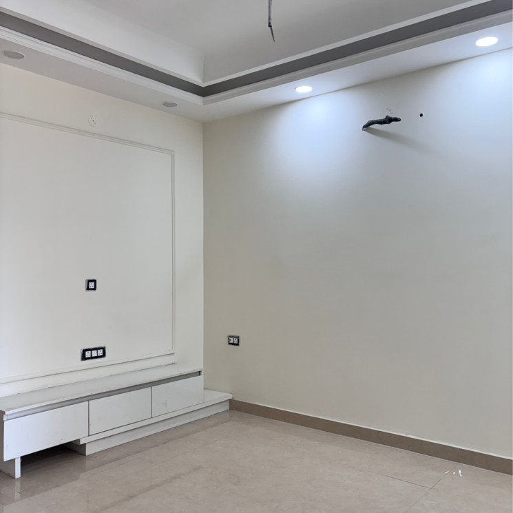 Room, sector 84 3 Bedroom 150 Sq.Yd. Builder Floor In Sector 84 Faridabad 8286838