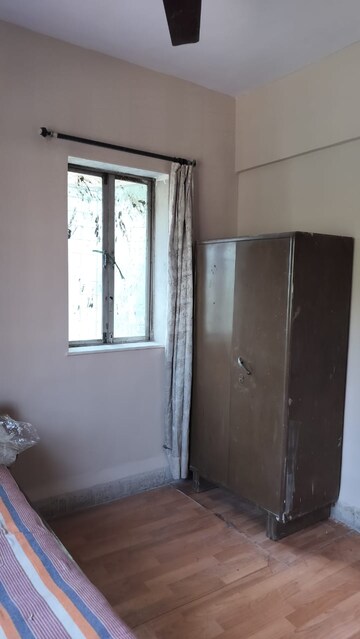 Room in 1 BHK Apartment at Kopar Khairane – for Rent