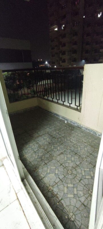 2 BHK Apartment For Rent in ROF Aalayas, Sector 102