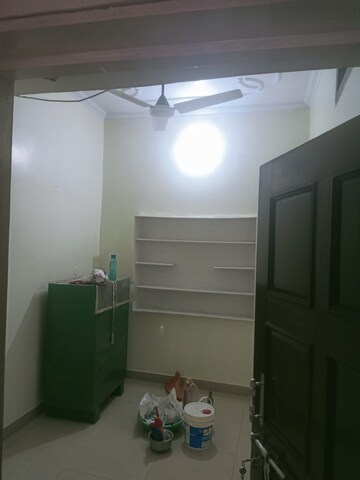 Master Bedroom in 2 BHK Independent House at Gomti Nagar – for Rent
