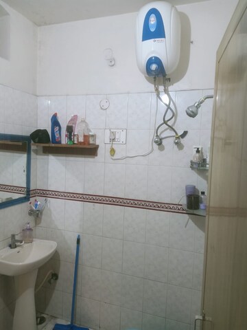 Bathroom in 2 BHK Independent House at Gomti Nagar – for Rent