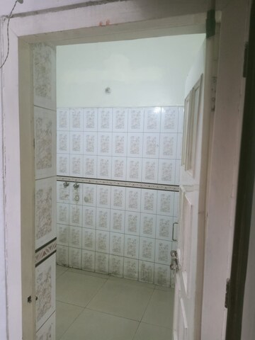 Bathroom in 2 BHK Independent House at Gomti Nagar – for Rent