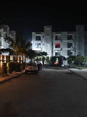Parking in 3 BHK Apartment at Miracle Homes, Faizabad Road – for Sale