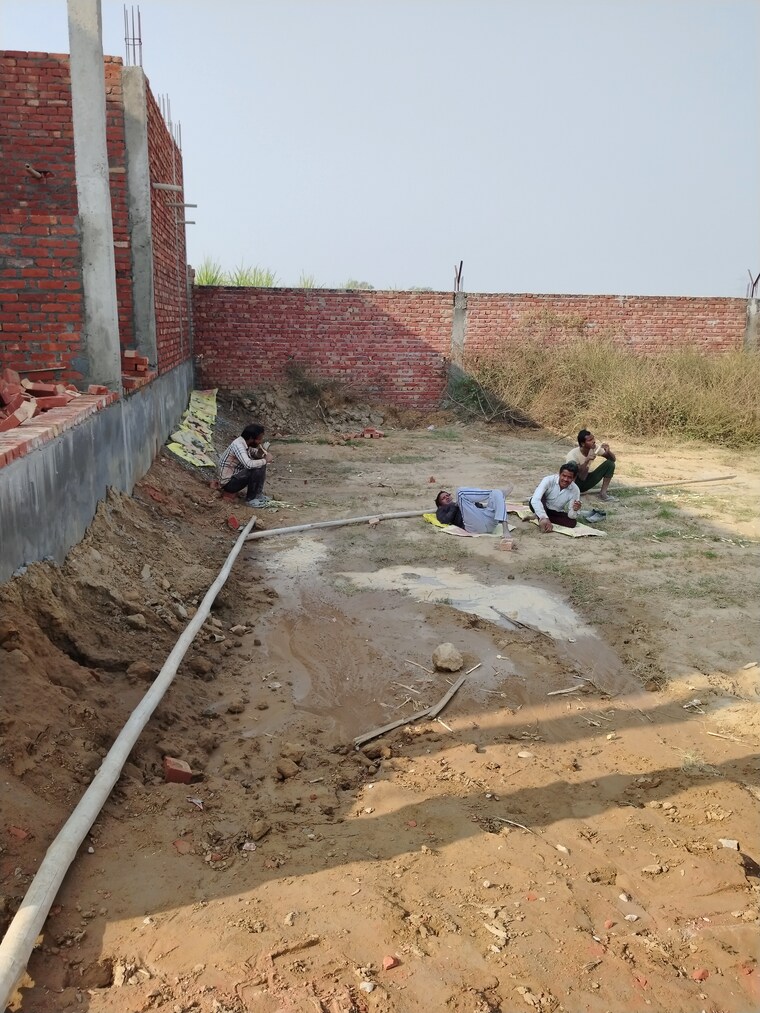 undefined, meerut cantt  100 Sq.Yd. Plot In Meerut Cantt Meerut 8286925