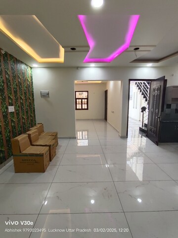 Master Bedroom in 3 BHK Independent House at Jankipuram Extension – for Sale