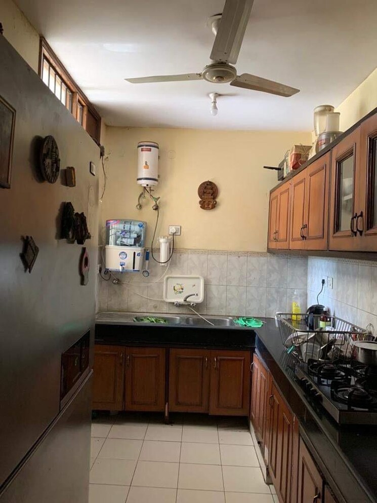 Kitchen, rwa-residential-society-sector-46 2 Bedroom 1500 Sq.Ft. Independent House In Sector 46 Gurgaon 8287081