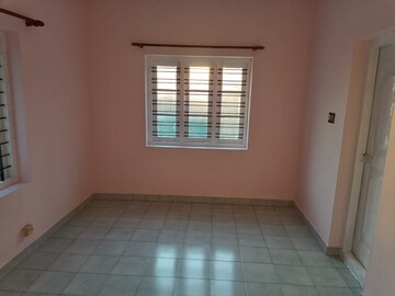 Bedroom in 4 BHK Independent House at Aluva – for Sale