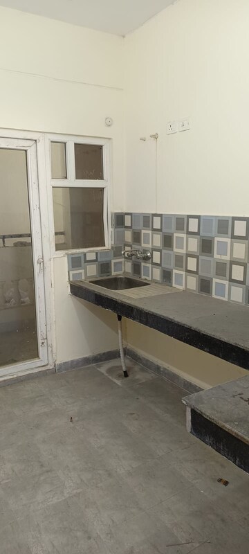 Balcony in 3 BHK Apartment at Omaxe City, Omaxe City – for Rent