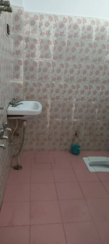 Bathroom in 3 BHK Independent House at Jankipuram – for Rent