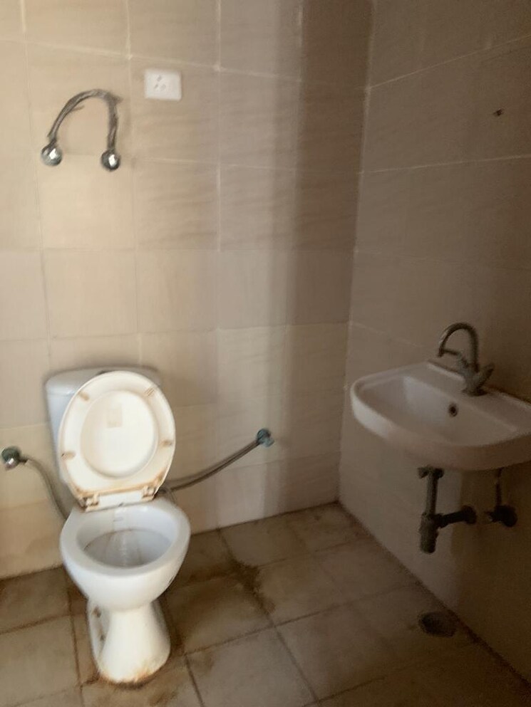 Bathroom, nitishree-aura-chimera 2 Bedroom 955 Sq.Ft. Apartment In Raj Nagar Extension Ghaziabad 8287241