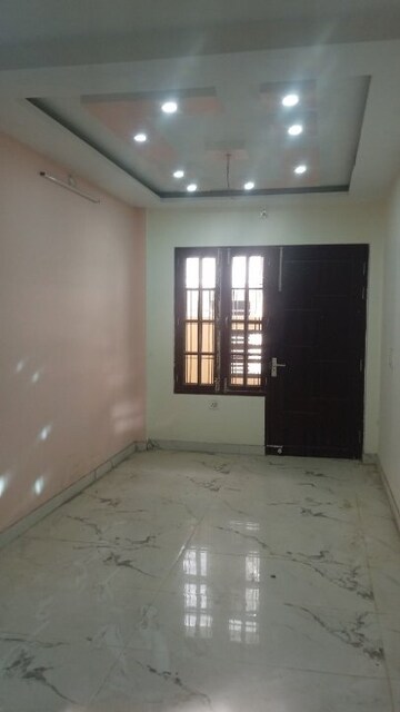 Room in 3 BHK Independent House at Gomti Nagar – for Sale
