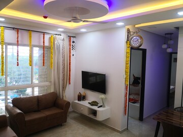 Bedroom in 2 BHK Apartment at Hiranandani Estate, Ghodbunder Road – for Rent
