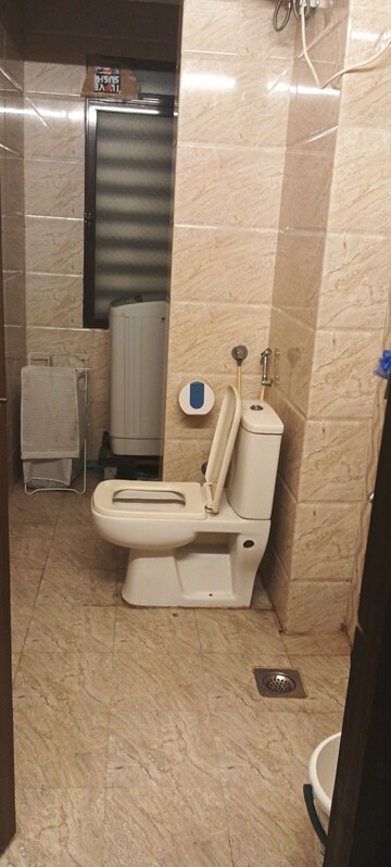 Bathroom in 2 BHK Apartment at Lic Colony – for Rent