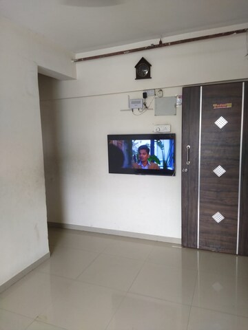 Room in 1 BHK Apartment at Sanghvi Evana, Worli – for Rent