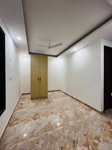Room in 2 BHK Builder Floor at Saket – for Rent