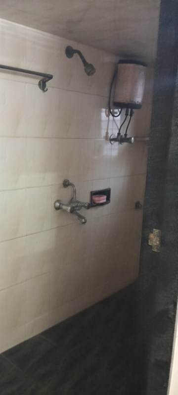 Bathroom in 1 BHK Apartment at Navpada – for Rent