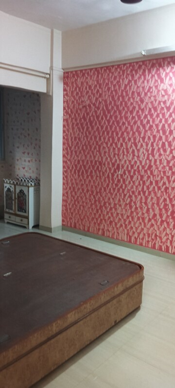 Bedroom in 1 BHK Apartment at Navpada – for Rent