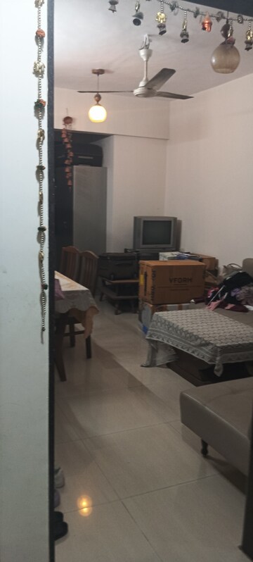 Living Room in 2 BHK Apartment at Vile Parle West – for Rent
