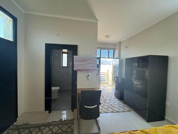 Master Bedroom in 1 RK Builder Floor at Ardee City, Sector 52 – for Rent