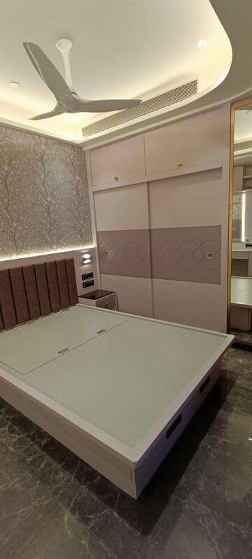 4 BHK Apartment For Rent in Rustomjee Crown, Prabhadevi