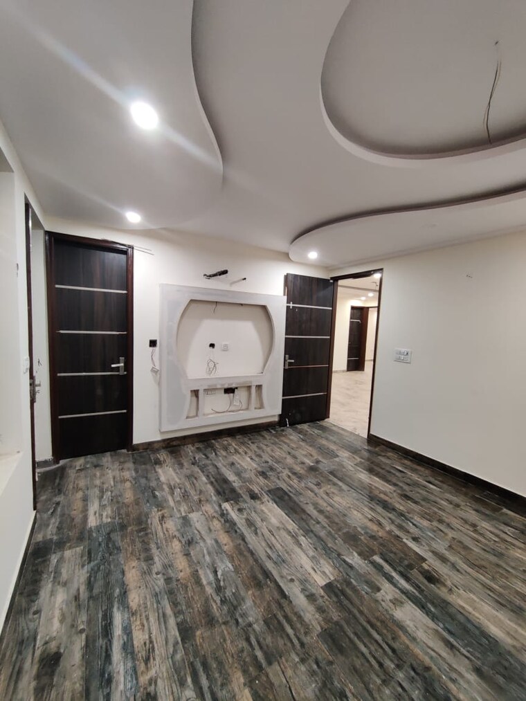 Room, rps-palm-drive 3 Bedroom 125 Sq.Yd. Builder Floor In Sector 88 Faridabad 8287392