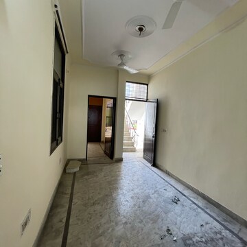 Building Lobby in 2 BHK Builder Floor at Sector 43 – for Rent
