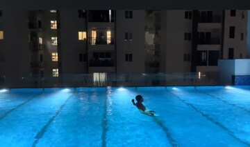 Room in 3 BHK Apartment at SMR Vinay Iconia Hyderabad, Kondapur – for Rent