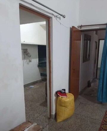 Master Bedroom in 1 BHK Independent House at Aliganj – for Rent