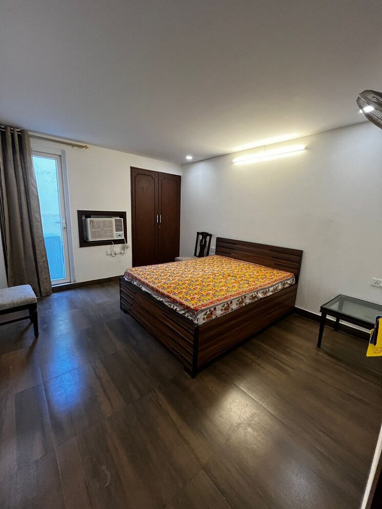 Living Room, ansal-sushant-lok-i 5 Bedroom 215 Sq.Yd. Villa In Sector 43 Gurgaon 8287472