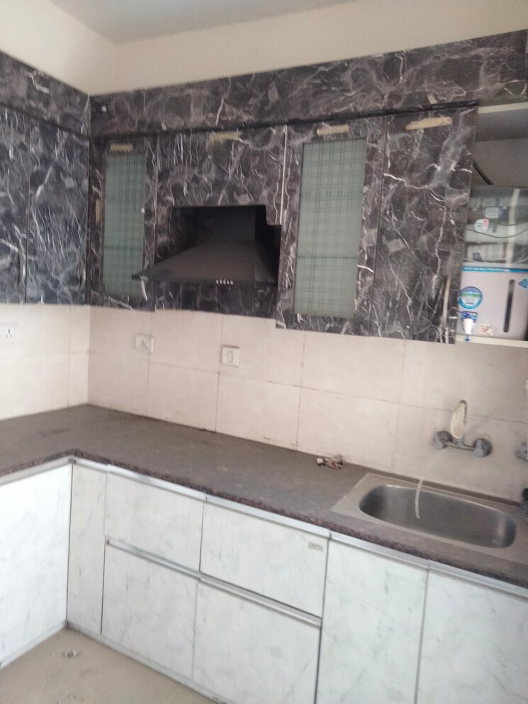 Kitchen, proview-officer-city-2 2 Bedroom 890 Sq.Ft. Apartment In Raj Nagar Extension Ghaziabad 8287513